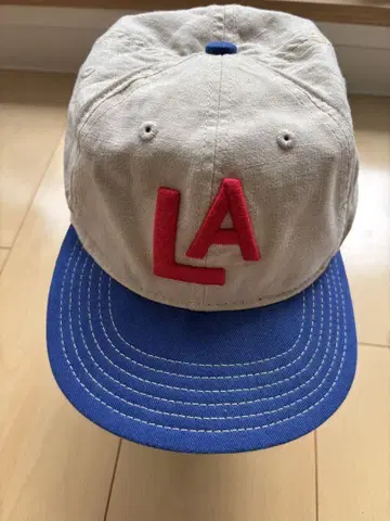 AMERICAN NEEDLE LA 로고 캡