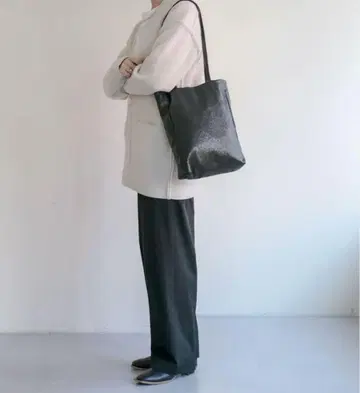 ear PAPILLONNER 토트백 라메 블랙