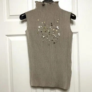 SPECCHIO PLEATS 셔틀 플리츠 슬리브리스 사이즈 40