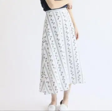 새상품, 택 포함 IENA DEVEAUX*sese 플레어 스커트 40