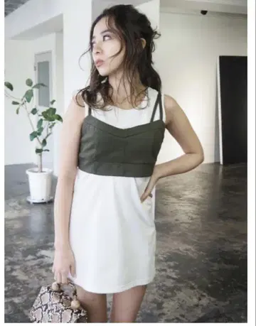 EVRIS 뷔스티에 SET 탱크탑 원피스 화이트/올리브