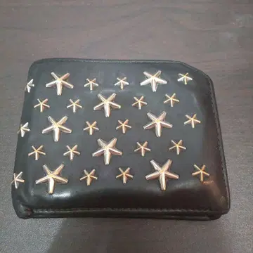 지미추 JIMMY CHOO 접이식 지갑 블랙 별 모양 스터드