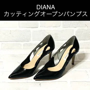 DIANA 커팅 오픈 펌프스