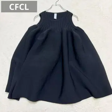 CFCL POTTERY 슬리브리스 버스트 플레어 탑 블랙