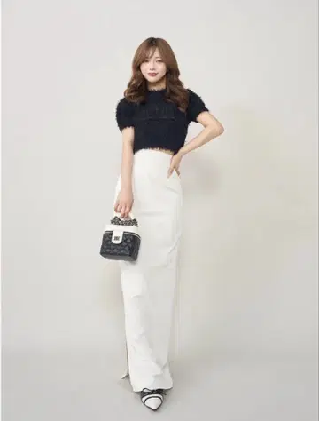 Darich 다리치 실루엣 펜슬 롱 스커트 화이트