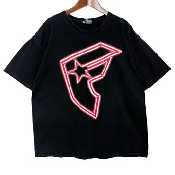 FAMOUS STARS AND STRAPS 티셔츠 블랙 XL 구제 의류