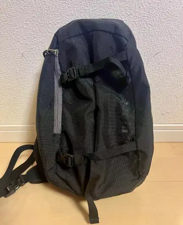 파타고니아 아톰 슬링 8L