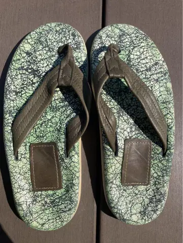 ISLAND SLIPPER 샌들