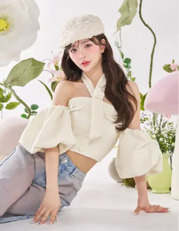 Darich 홀터넥 오프숄더 트위드 상의 장미 무늬 없음