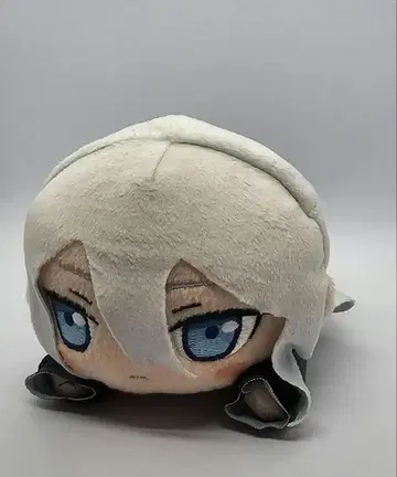 프로세카 요이사키 카나데 누워 있는 봉제 인형