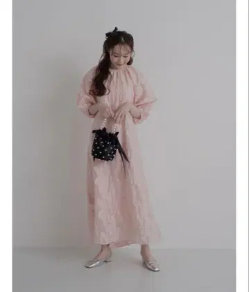 핑크 롱 드레스 벌룬 슬리브