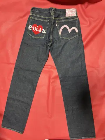 에비수 도나 청바지