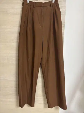 CLANE 베이직 턱 팬츠