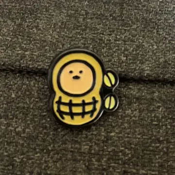 찻집 농담곰 모구라 고로케 트레이딩 핀 배지 피넛