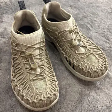 KEEN UNEEK SNK 스니커즈