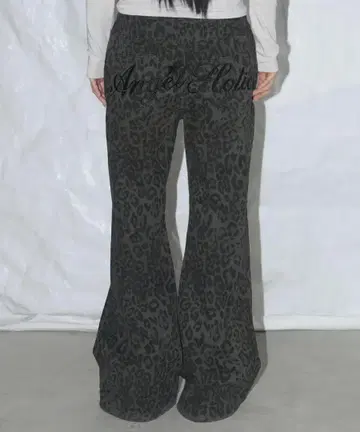 레오파드 부츠컷 팬츠 (카키 그레이)