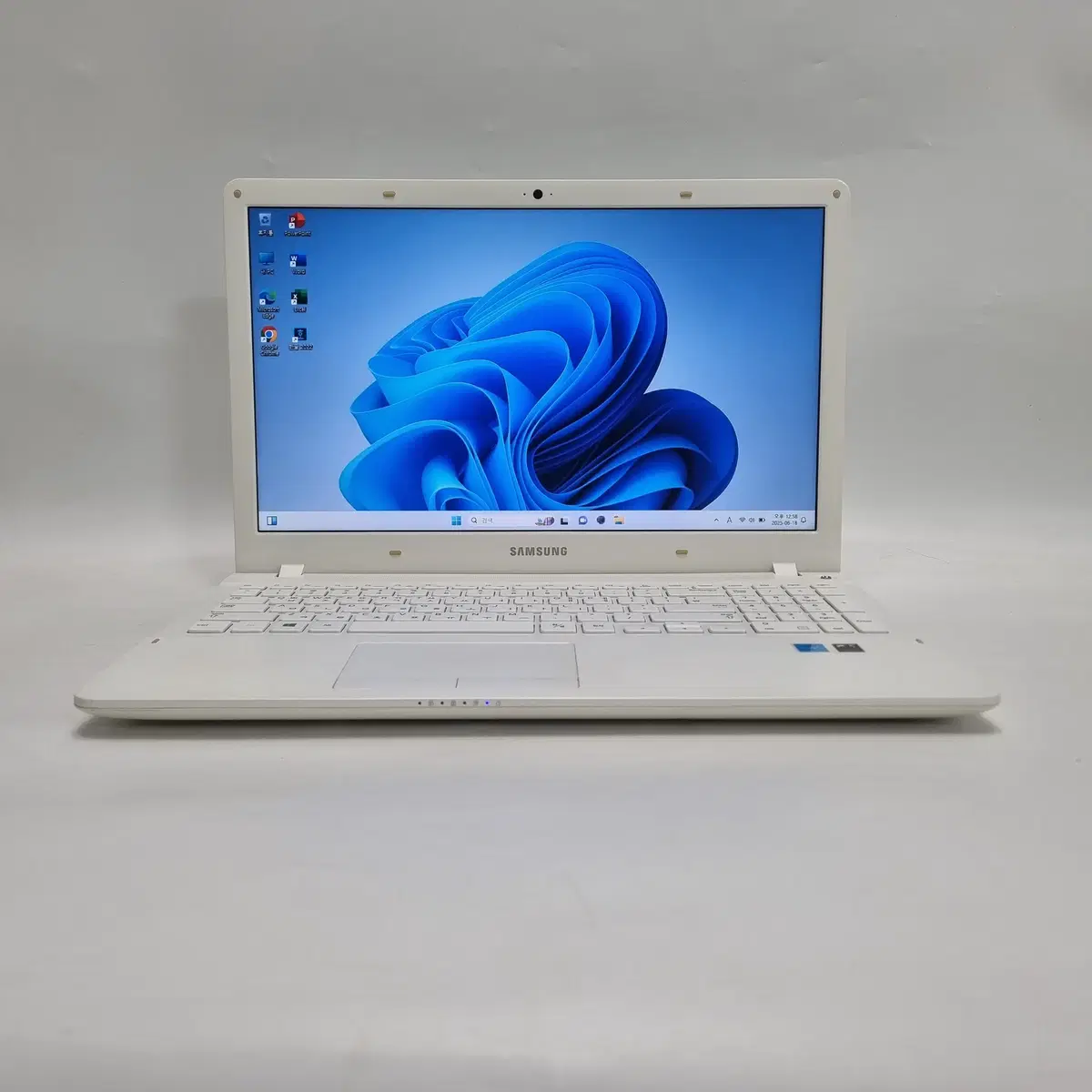 3199삼성노트북 윈도우11/SSD/램8G/성능업/화이트