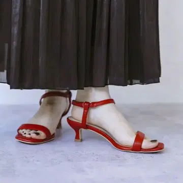 quaranciel: 스트랩 힐 샌들/카란시엘 8,910엔