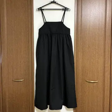 새상품급 엘렌 카레 듀에 서스 포함 점퍼 스커트 블랙
