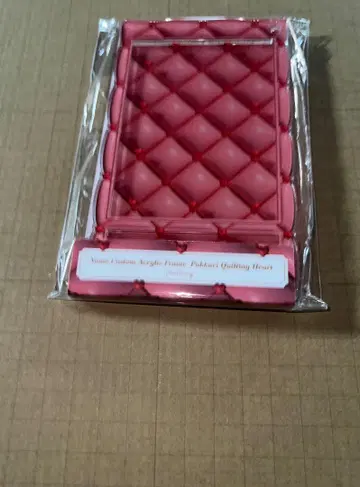 후쿠야 푹신한 퀼팅 하트 레드 이름 커스텀 아크릴 프레임