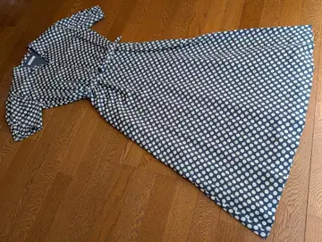 INGEBORG 진주 토끼 도트 무늬 네이비 반팔 롱 원피스