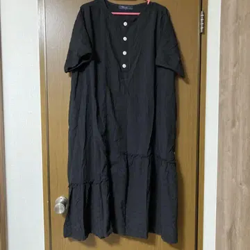 드럭 스토어즈 원피스 블랙
