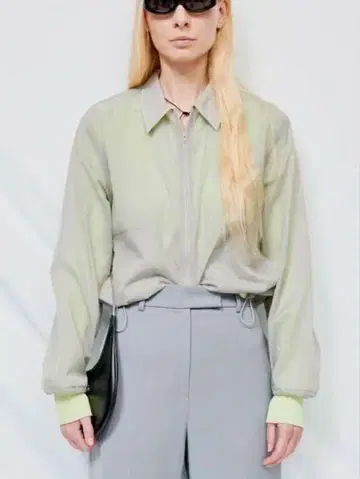 아모멘토 시어 지퍼 블루종