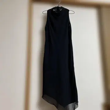 블랙 슬리브리스 쉬폰 원피스
