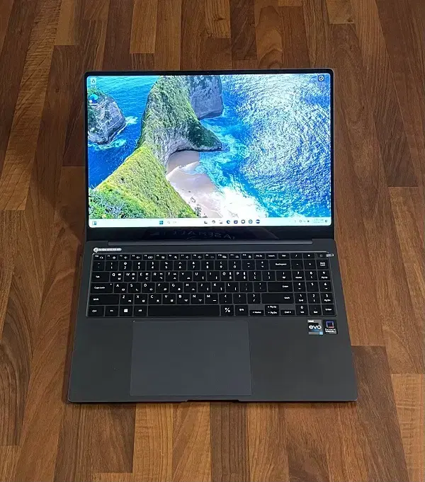 삼성 갤럭시북3프로 NT960XFG-KC51G 노트북 판매합니다