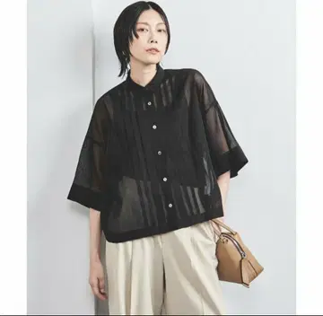 유나이티드 애로우즈 오간자 턱 블라우스