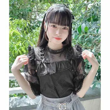 ROJITA W 스핀들 배색 레이스 블라우스 블랙