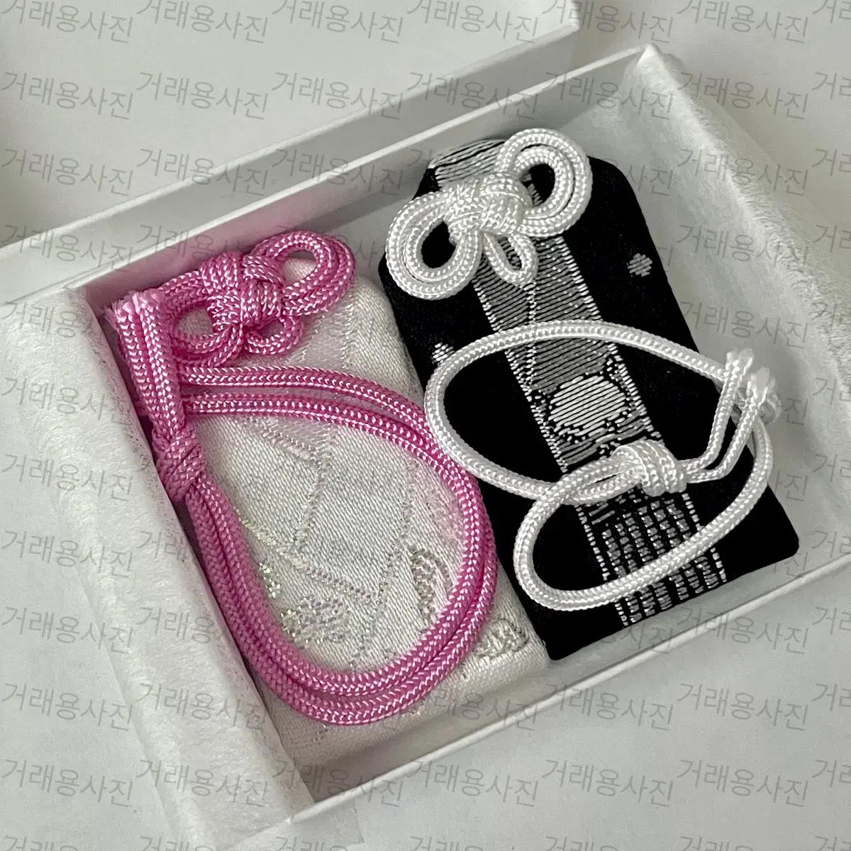 Japanese Omamori Couple Amulet Haori Hakama Kimono Shiromuku