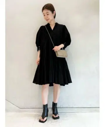 스나이델 티어드 미니 원피스