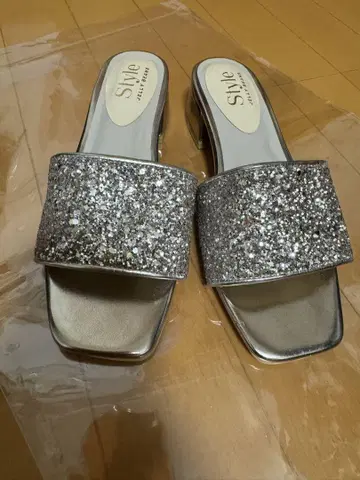 Style JELLY BEANS 핑크 골드 글리터 샌들