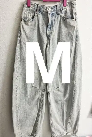 지유 배럴 레그 청바지 M 사이즈