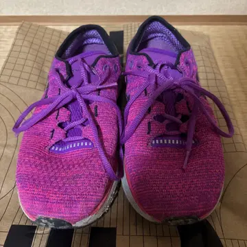 Under Armour 러닝화 24.5cm