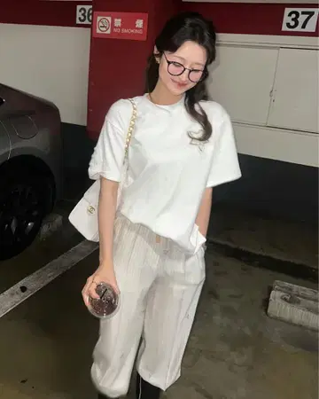Bibiy B. STAR TEE 화이트 미사용 새상품
