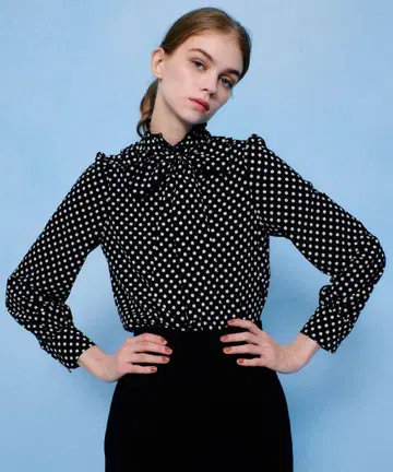 LOULOU WILLOUGHBY 데시도트 프릴 보타이 블라우스 2