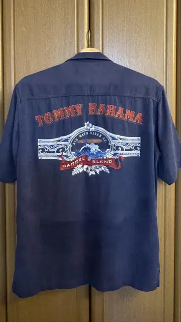 Tommy Bahama 실크 반팔 셔츠