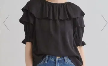 새상품 린넨 느낌의 더블 프릴 반팔 블라우스