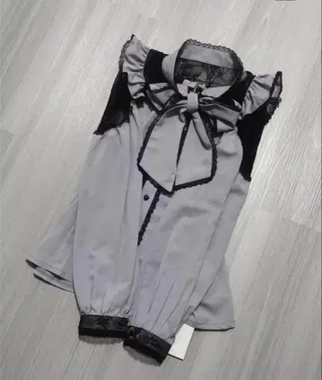 백조 모음 레이스 리본 블라우스 그레이