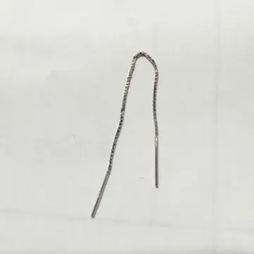 플라티나 귀걸이 한쪽