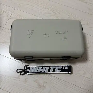 오프 화이트 프로텍션 박스 PROTECTION BOX