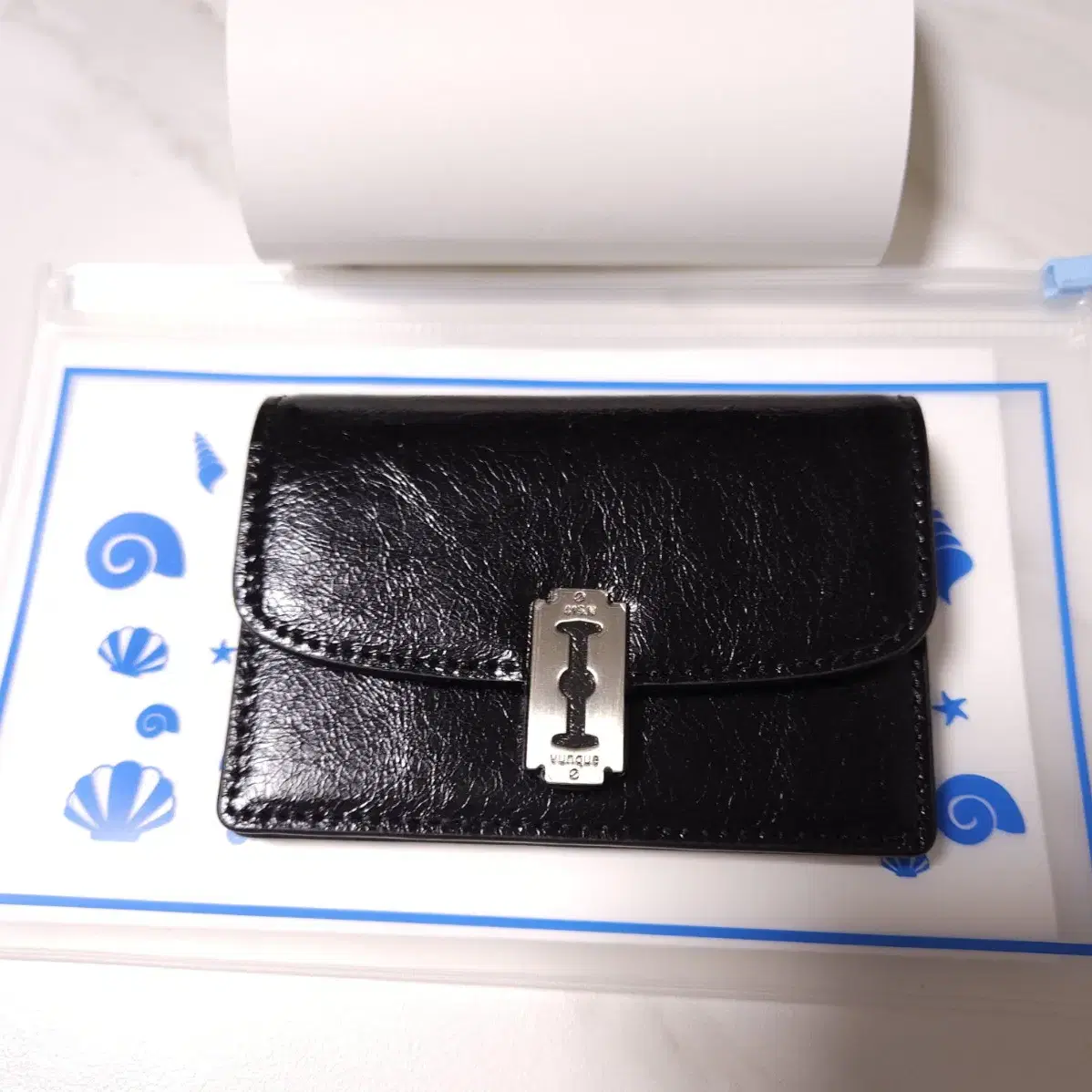 VUNQUE | 분크 Vunque Magpie Zipper Card Wallet (New) on