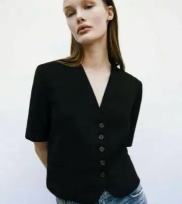 ZARA 자라 테일러드풍 반팔 자켓 S 사이즈 블랙 크롭