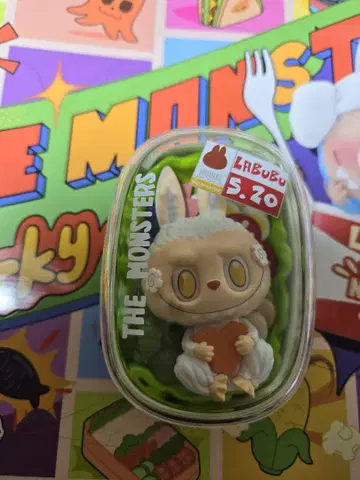 LABUBU wacky mart 와키 마트 5개 세트