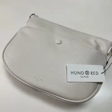 HUNDRED 화이트 숄더백