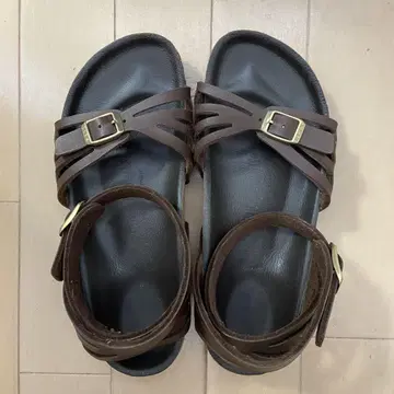 BIRKENSTOCK 브라운 샌들 사이즈 35 22.5cm