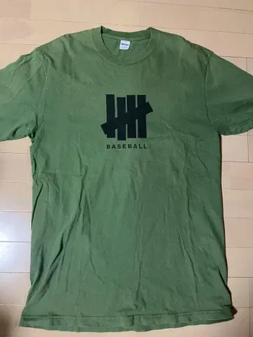 UNDEFEATED BASEBALL 티셔츠 M 사이즈 올리브 그린
