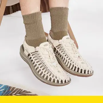 KEEN 23.5cm 스포츠 샌들 베이지